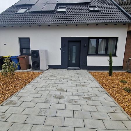 New & Modern Apartment Near Duesseldorf 빌크 외부 사진
