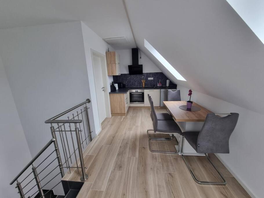 New & Modern Apartment Near Duesseldorf 빌크 외부 사진