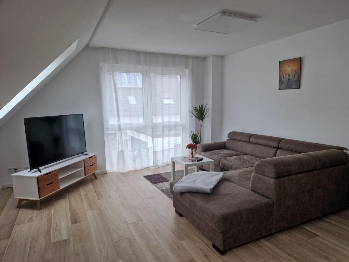 New & Modern Apartment Near Duesseldorf 빌크 외부 사진